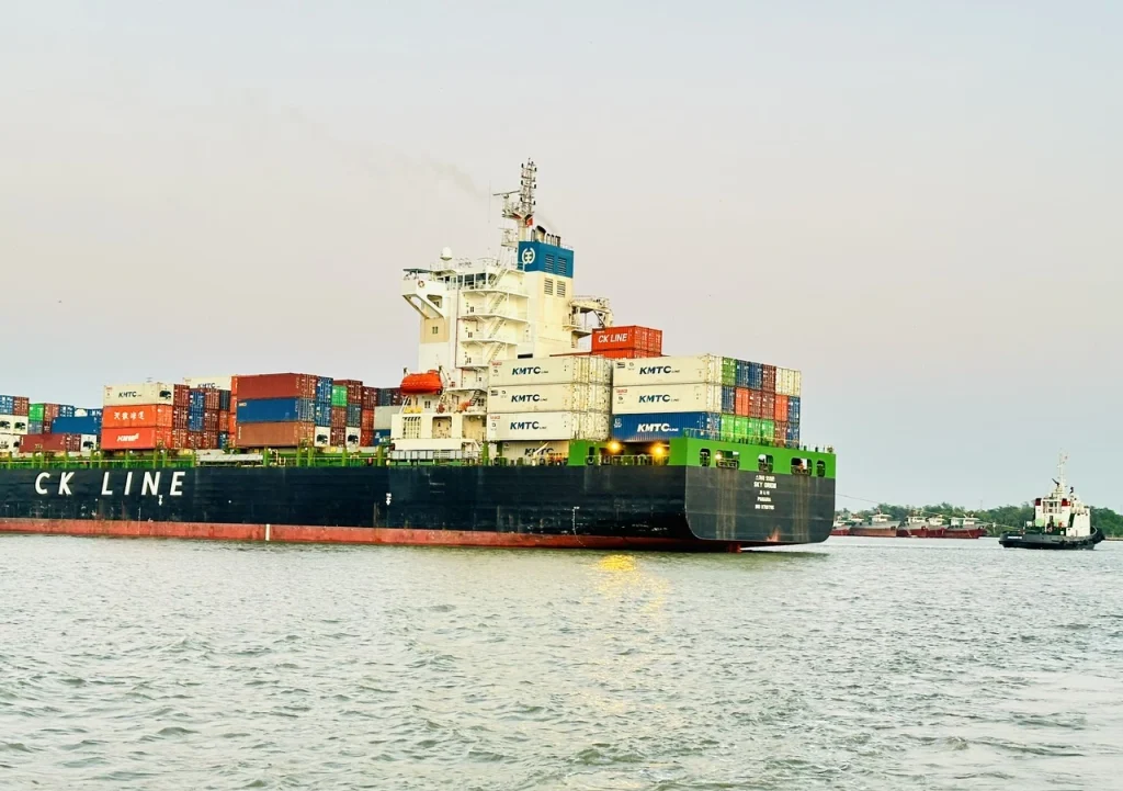 Book Freight Train: A Comprehensive Guide From A-Z For Business