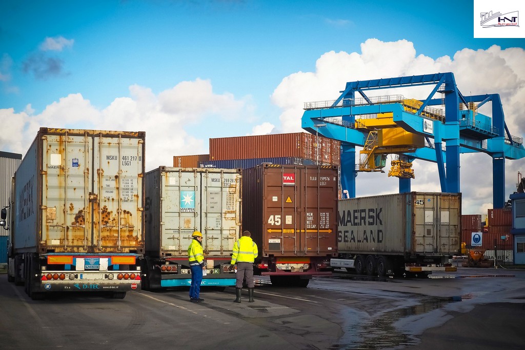 Phân luồng giúp kiểm soát hàng hóa chặt chẽ Phân luồng giúp kiểm soát hàng hóa chặt chẽ